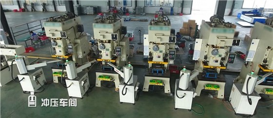 滄州景隆蟲(chóng)控器械工廠沖壓車間